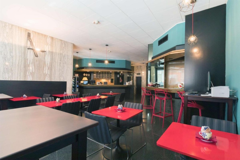 Executive Business Hotel Image 13