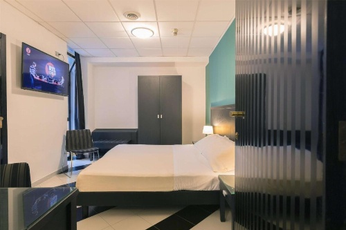 Executive Business Hotel image 16