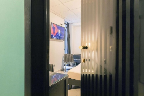 Executive Business Hotel image 18