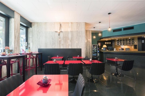 Executive Business Hotel image 23