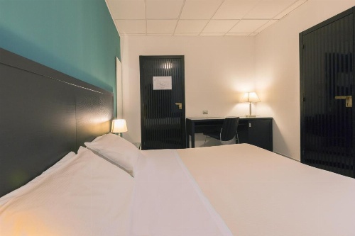 Executive Business Hotel image 38