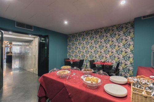 Executive Business Hotel image 8